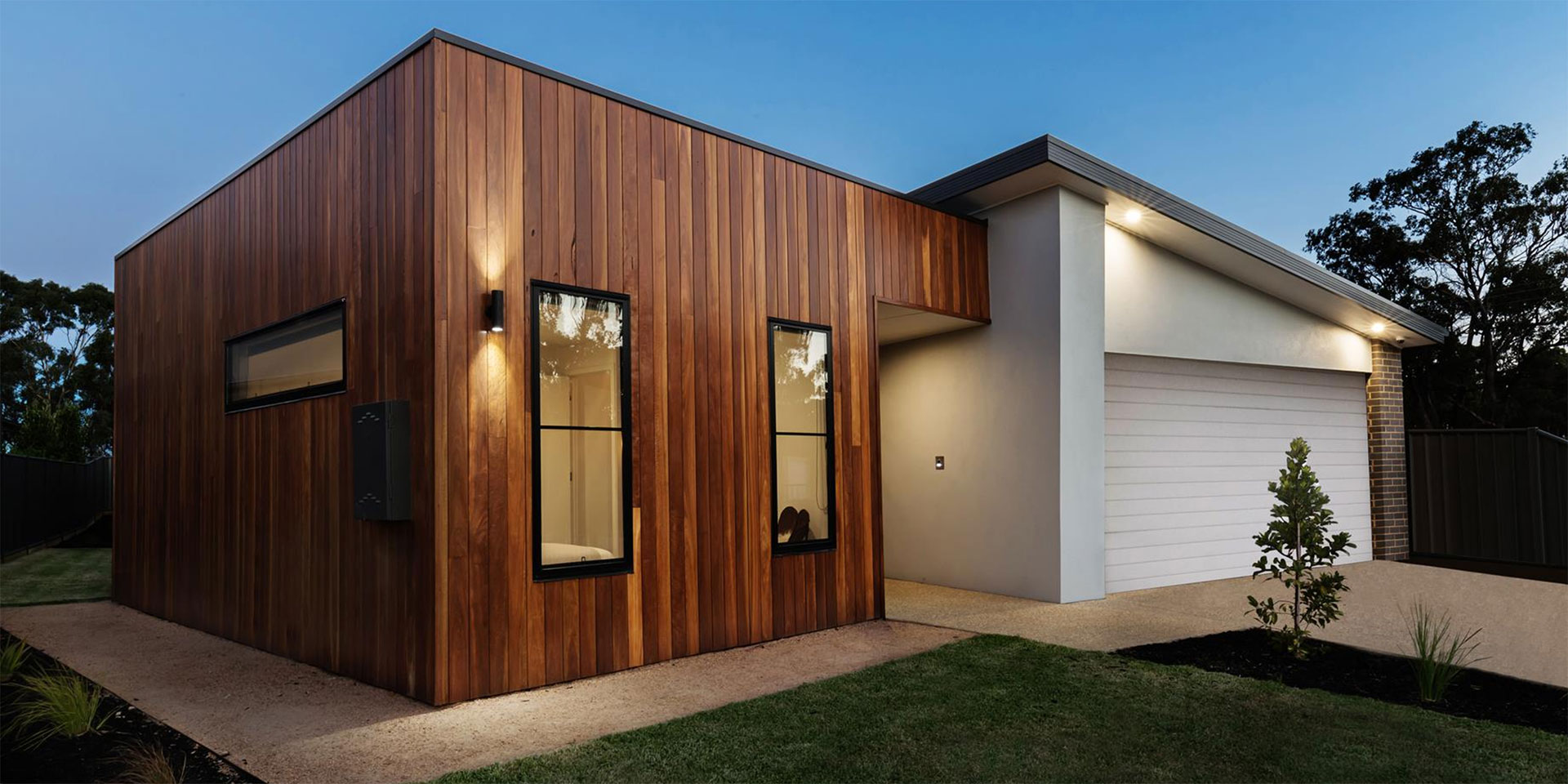 How to Choose the Right Exterior Cladding for Your Home: A Comprehensive Guide